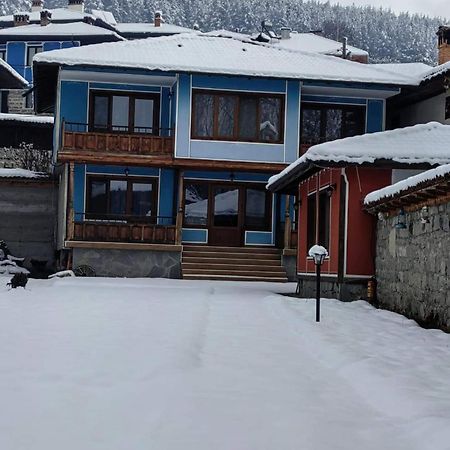 Къща Ради 코프리브시티차 외부 사진